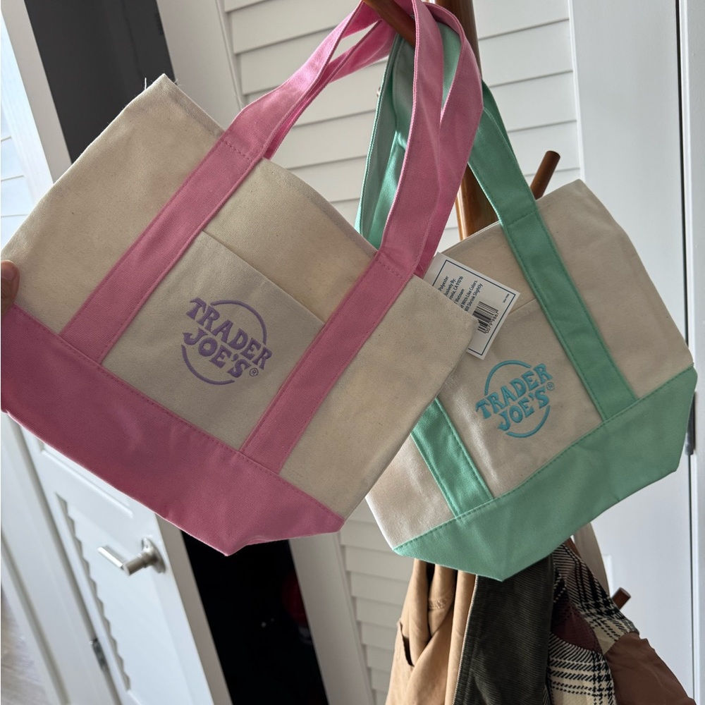 Trader Joe’s Pink and Mint Tote Bag Set